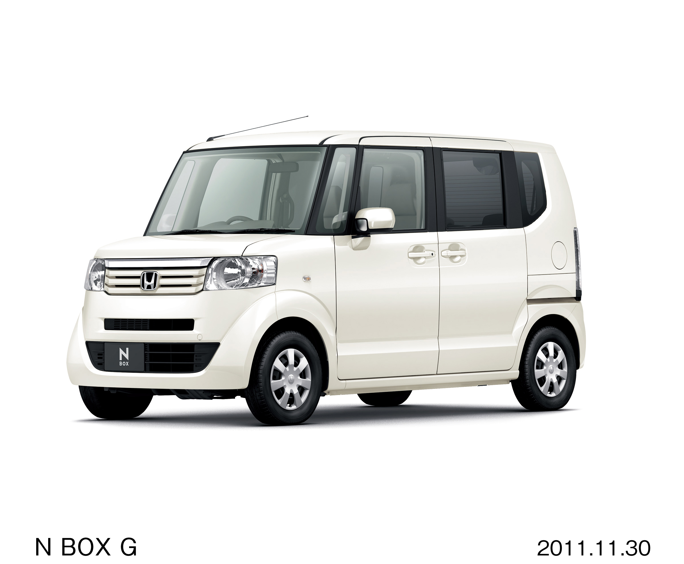 2011年発売の初代Honda N BOX