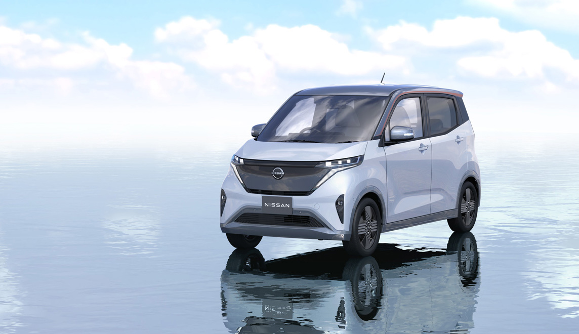 初期型日産サクラの前方デザイン資料